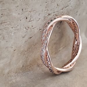 Pandora Sparkling Twisted Lines Rose Gold Ring